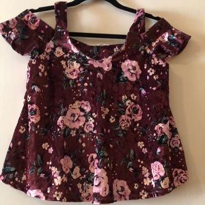 Floral boutique blouse